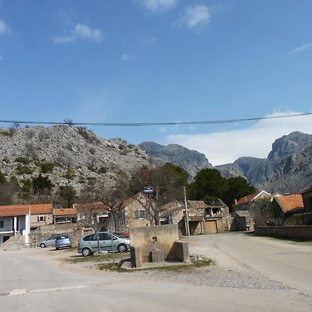 Holiday Home Paklenica Starigrad Paklenica Luaran gambar
