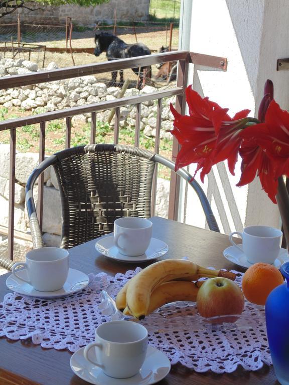 Holiday Home Paklenica Starigrad Paklenica Luaran gambar
