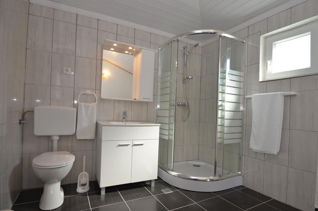 Holiday Home Paklenica Starigrad Paklenica Luaran gambar