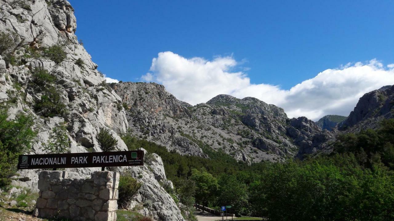 Holiday Home Paklenica Starigrad Paklenica Luaran gambar
